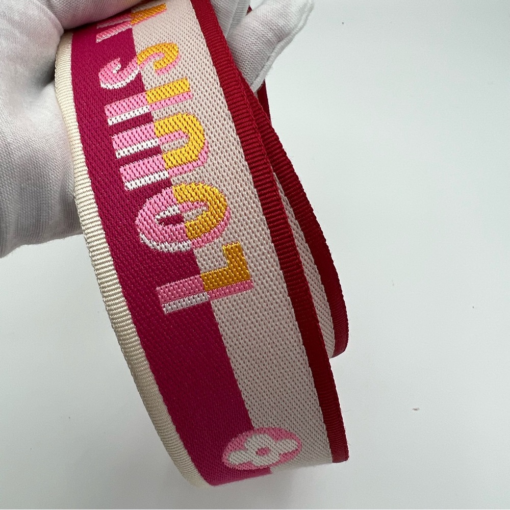 Louis Vuitton fushia jacquard pink strap new ❤️ - Picture 3 of 9